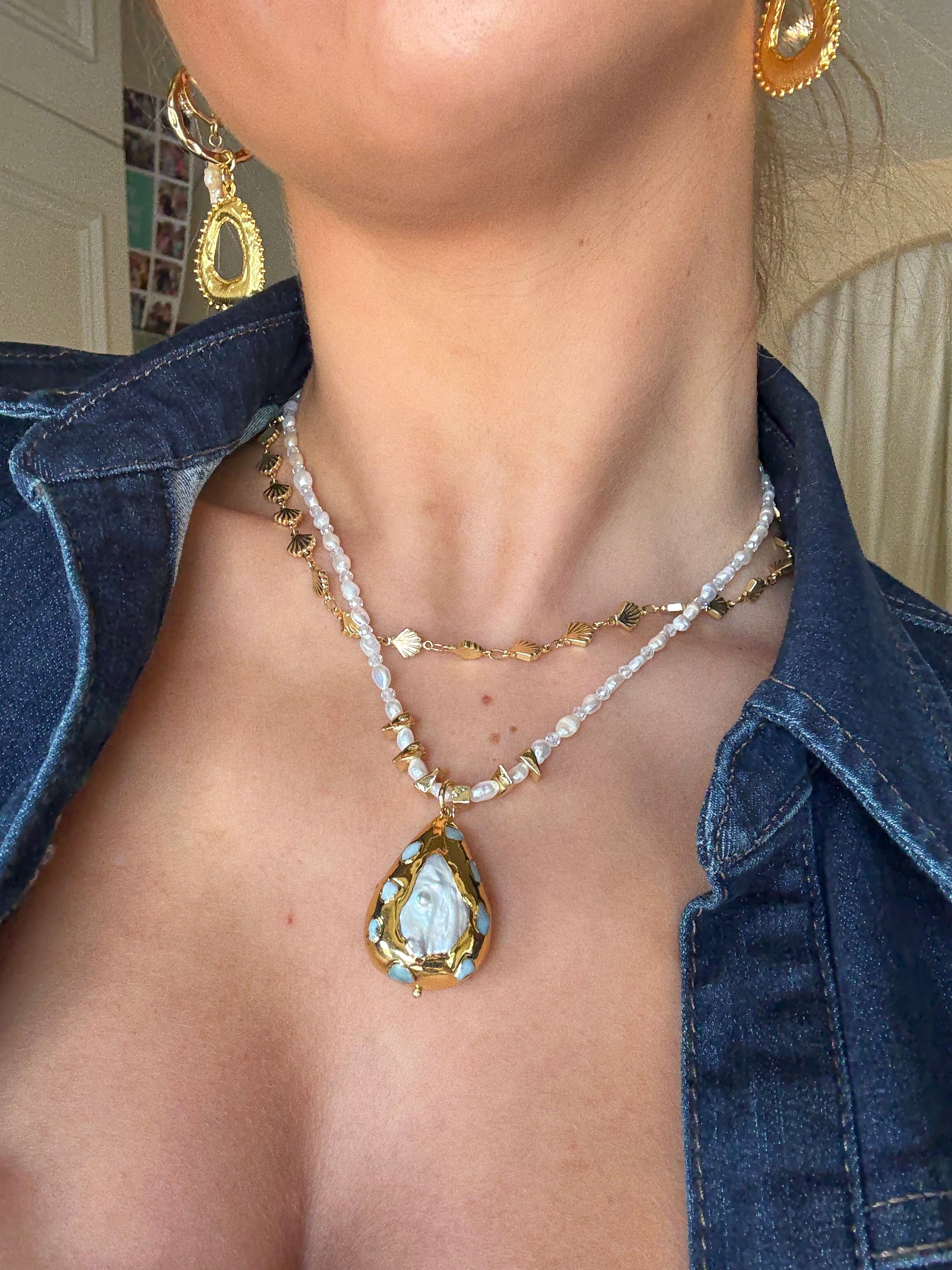 Short Shell Necklace