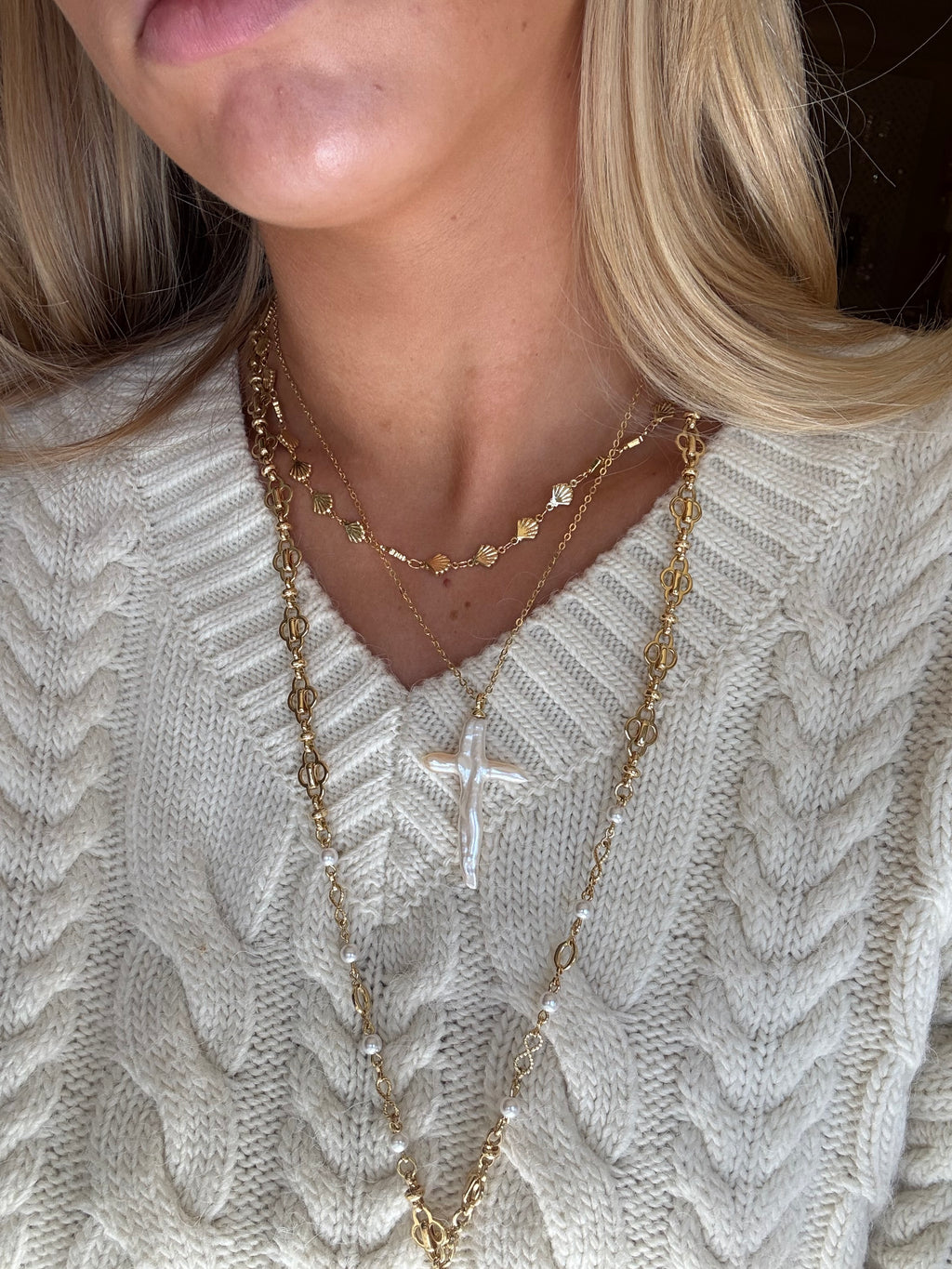 Sophie necklace in gold