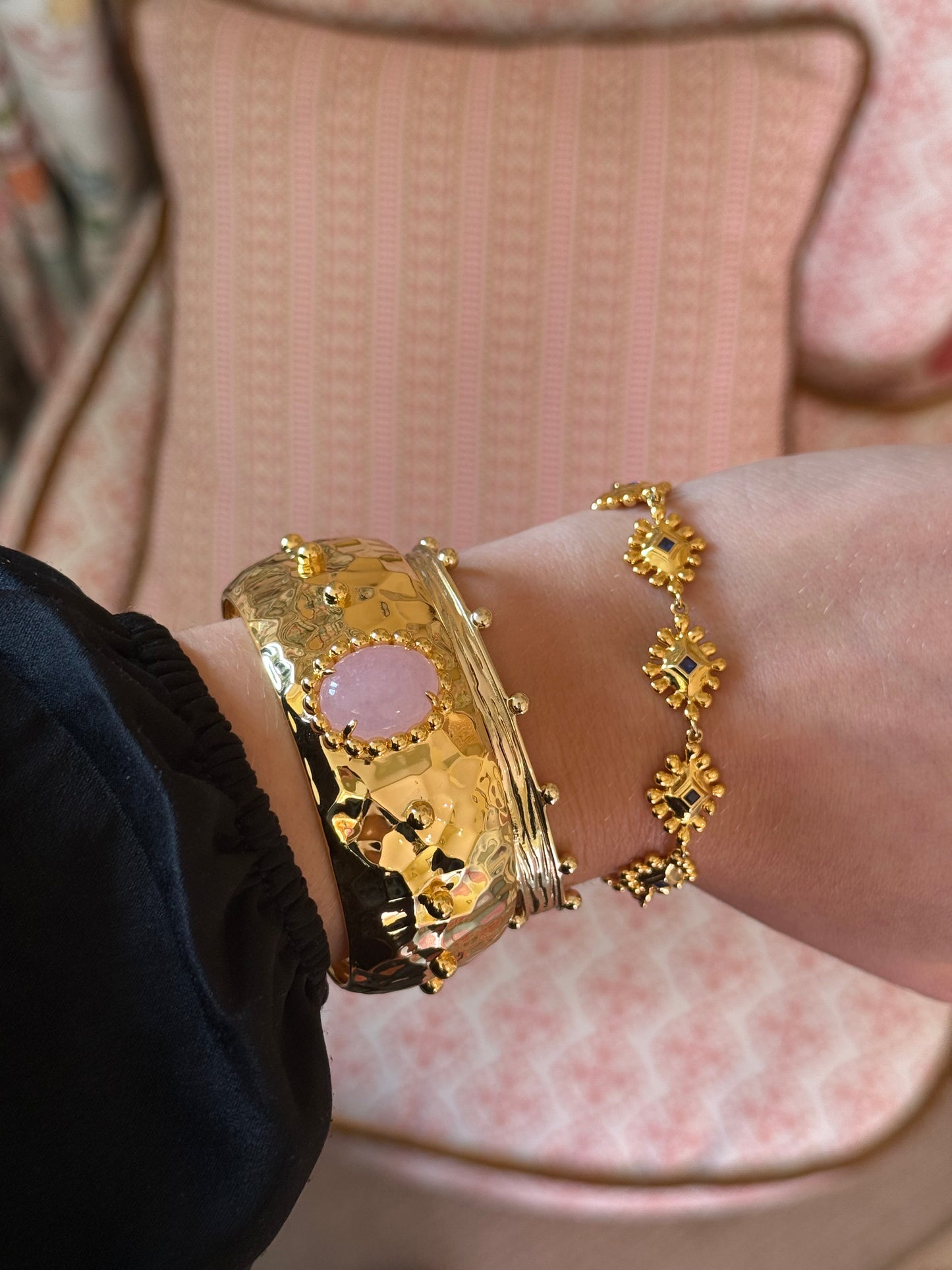 Belle Bangle in Pink