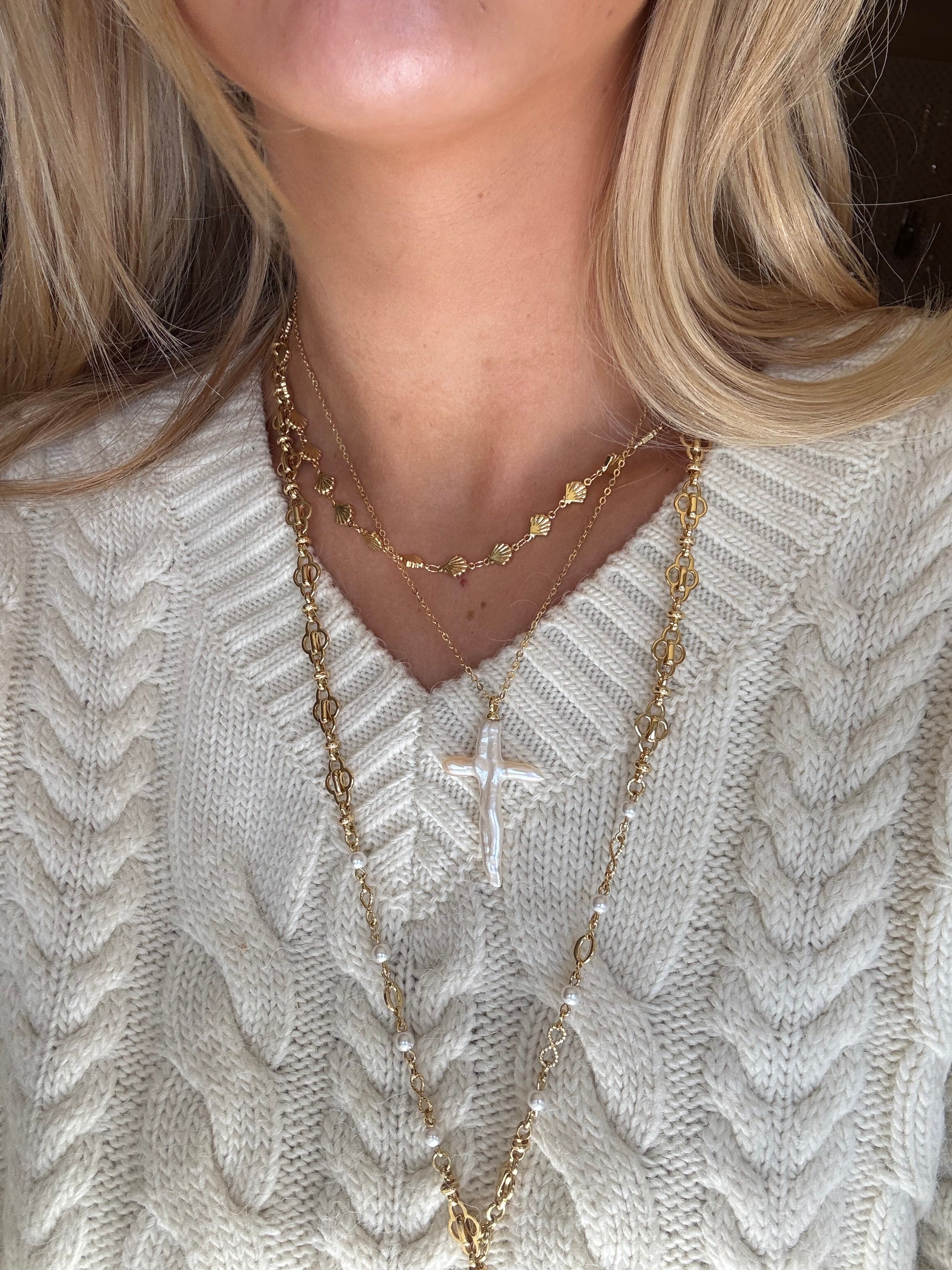 Sophie necklace in gold